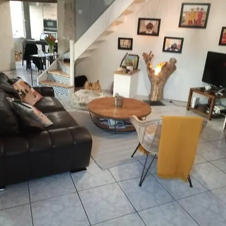 Maison De Village Confort Avec Piscine Semesterbostad