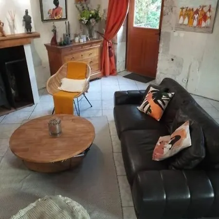Maison De Village Confort Avec Piscine Laugnac